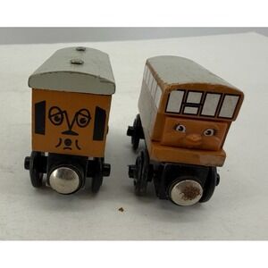 Thomas & Friends Wooden Railway Annie Clarabel Train Tank Engine GUC